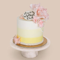 Sugar Flower and Pearls Cake