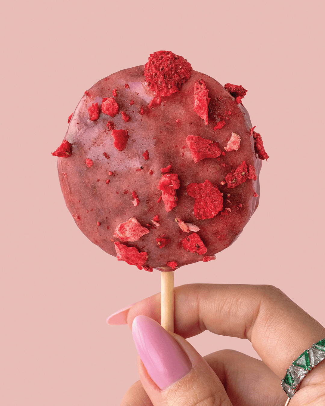 Chocolate Strawberry Pie Pops