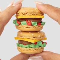 Burger Macaron Gift Box