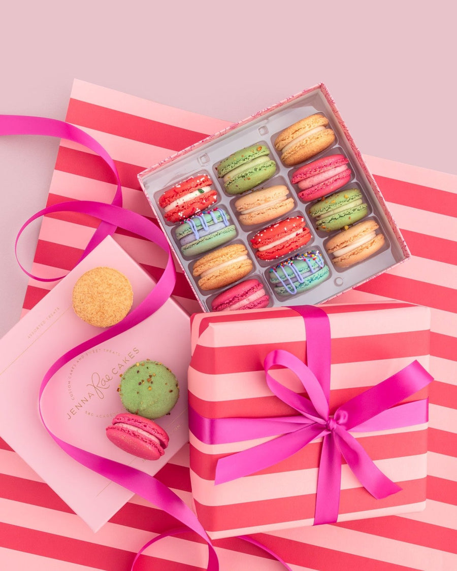 Holiday Macaron Shipper Box