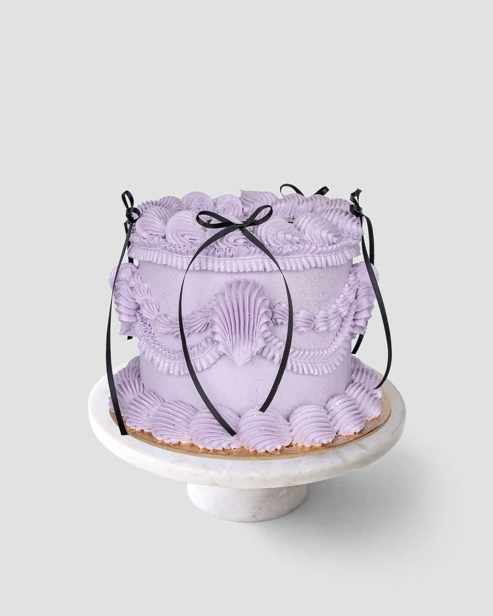 Round Frills Cake