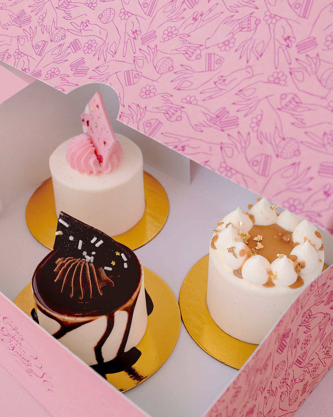 Cake boxes are my favorite 🤗 #caketok #cake #cakebox #cakeboxing | cake box  | TikTok